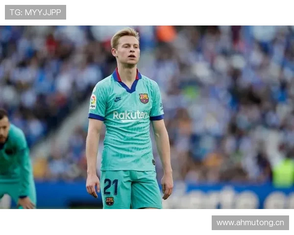 维蒂尼亚 vs 德容：控球核心与推进核心对比分析